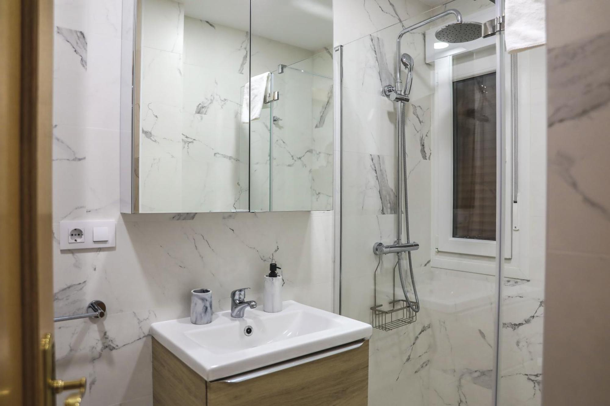 Apartamentos Sudestada Logroño Kültér fotó