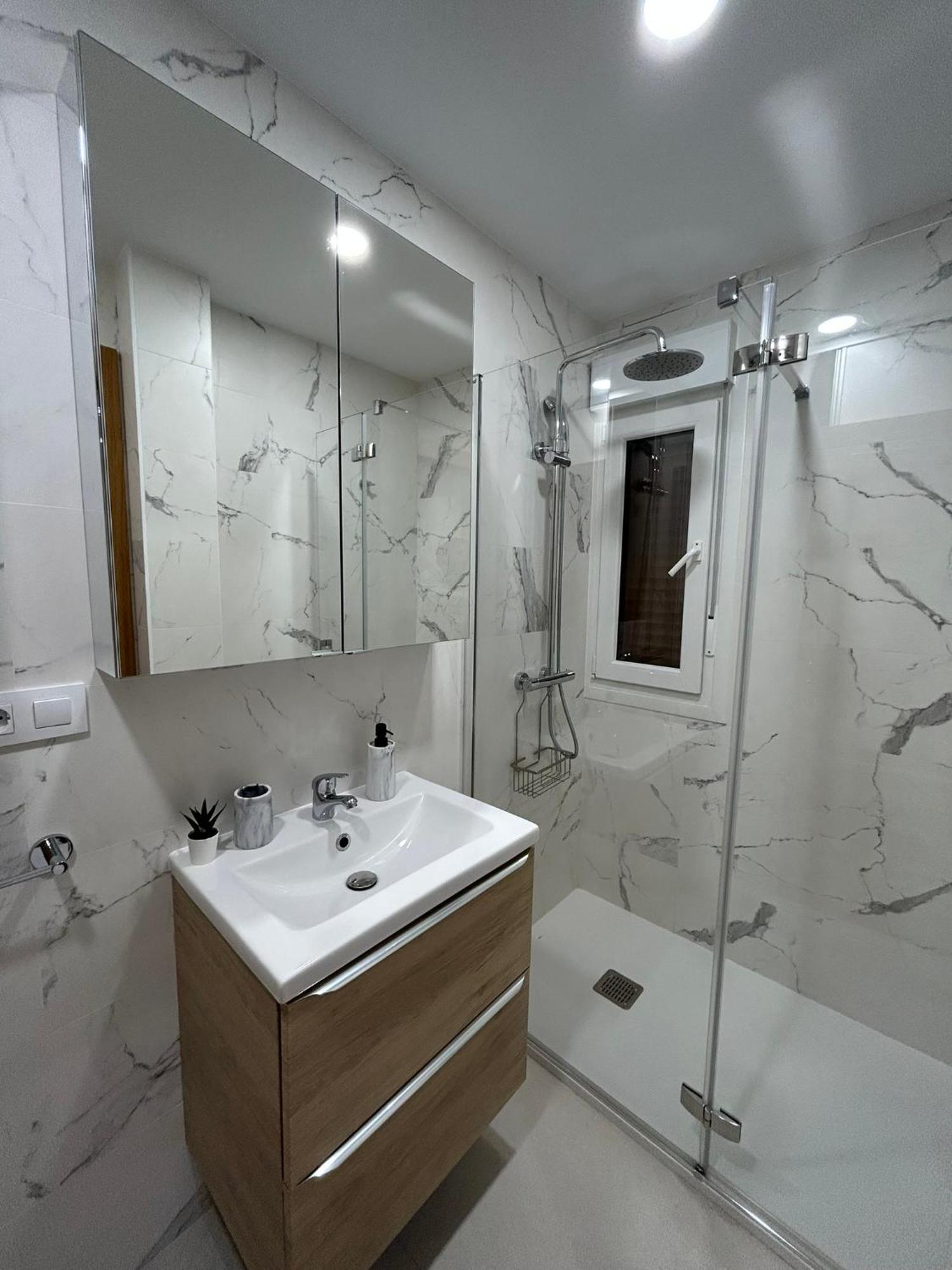 Apartamentos Sudestada Logroño Kültér fotó